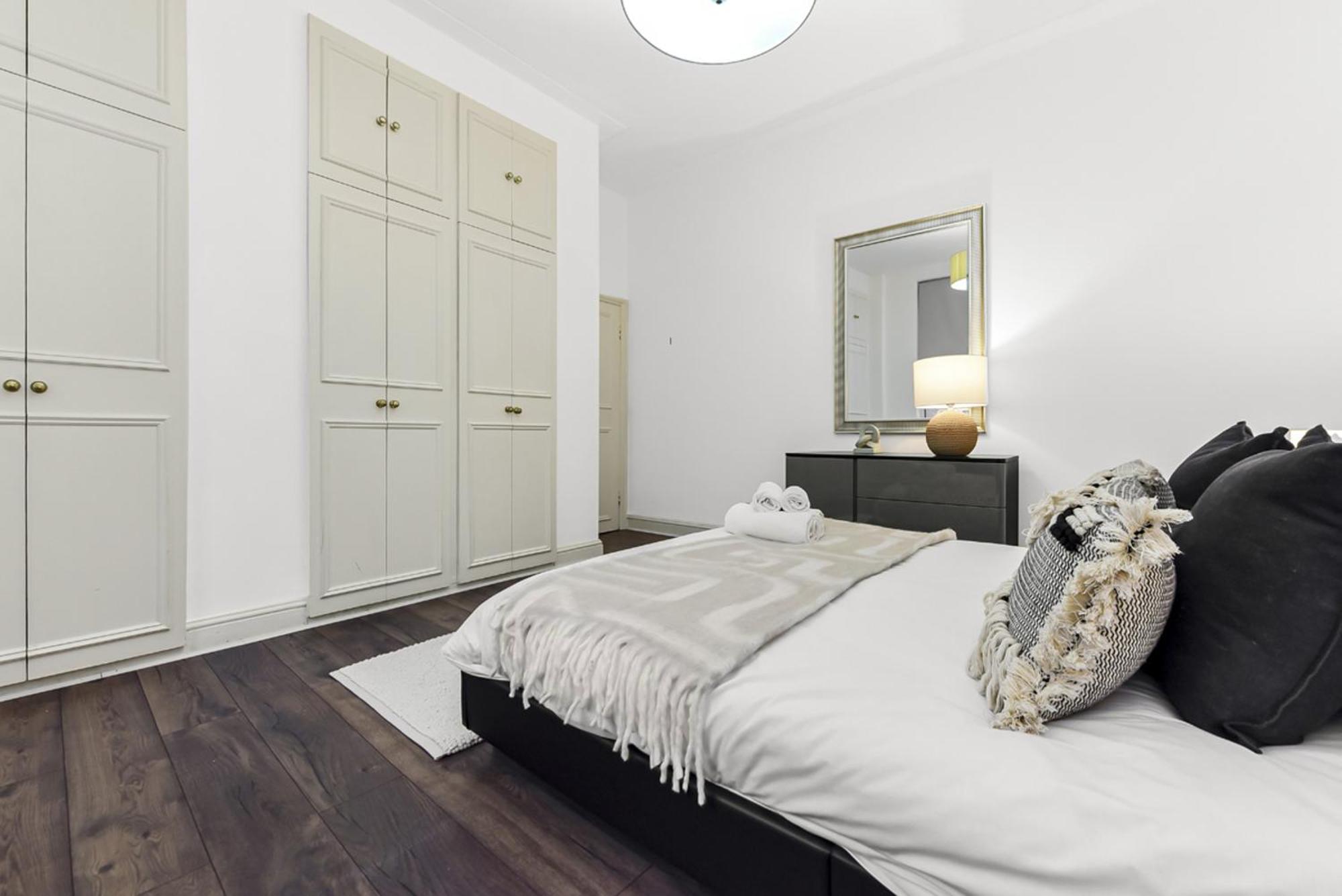 2 Bed Apartment- Mayfair 1 Лондон Экстерьер фото