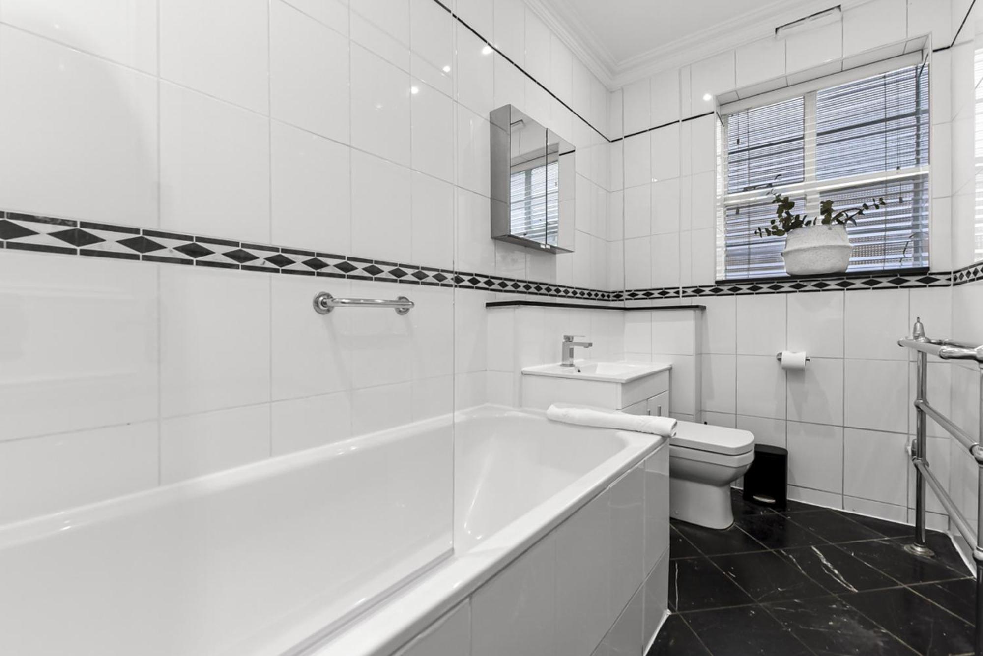 2 Bed Apartment- Mayfair 1 Лондон Экстерьер фото